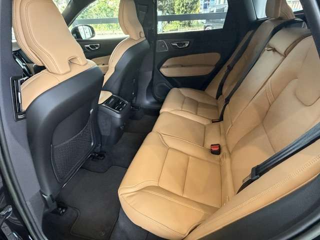 ボルボ ＸＣ６０ Ｂ５ ＡＷＤ インスクリプション ４ＷＤ R4年 (九州・沖縄) 99