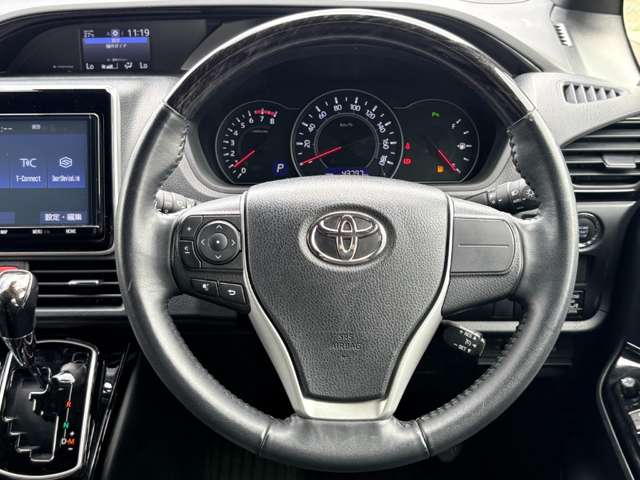 トヨタ ノア ２．０ ＳＩ ＷＸＢＩＩＩ R3年 (九州・沖縄) 99