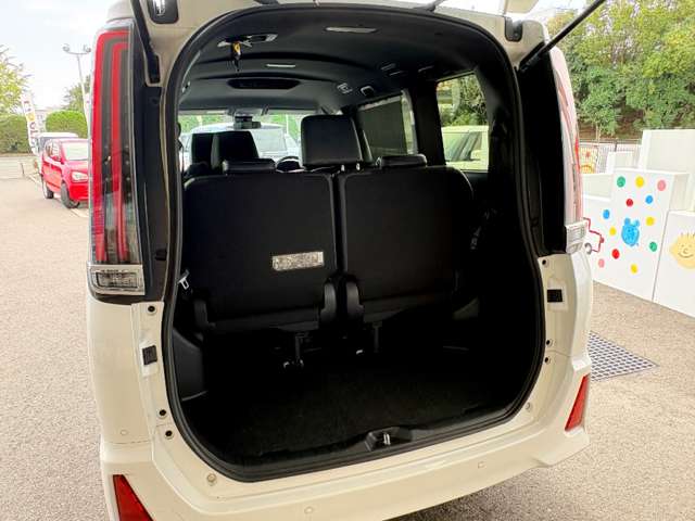 トヨタ ノア ２．０ ＳＩ ＷＸＢＩＩＩ R3年 (九州・沖縄) 99