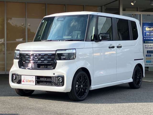 ホンダ Ｎ　ＢＯＸ カスタム ６６０ ターボ ブラック スタイル R8年 (九州・沖縄) 99