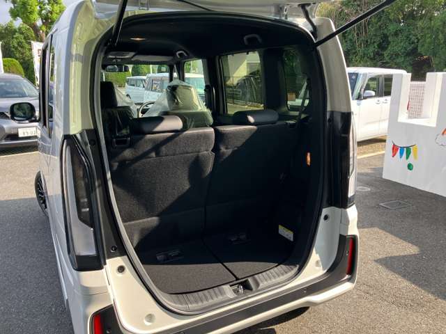 ホンダ Ｎ　ＢＯＸ カスタム ６６０ ターボ ブラック スタイル R8年 (九州・沖縄) 99