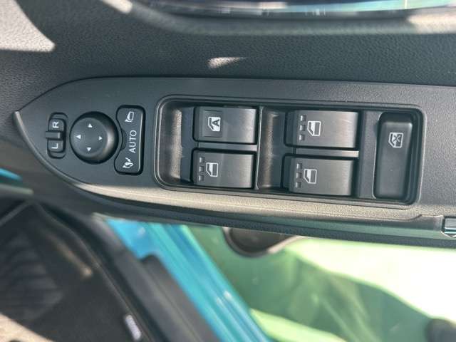 ダイハツ タント ６６０ カスタム Ｘ R7年 () 99
