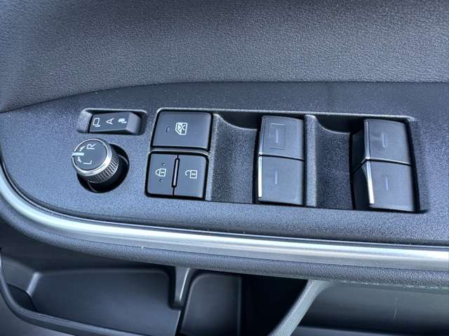 トヨタ ヴォクシー ２．０ Ｓ－Ｚ R8年 (東海) 99