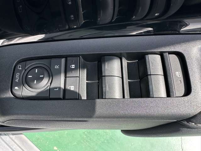 トヨタ アクア １．５ Ｇ R7年 () 99