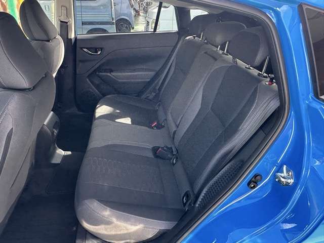スバル インプレッサ　ハイブリッド ２．０ ＳＴ－Ｇ R5年 () 99
