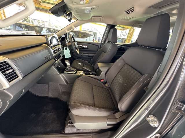 三菱 トライトン ２．４ ＧＬＳ ディーゼルターボ ４ＷＤ R7年 () 99