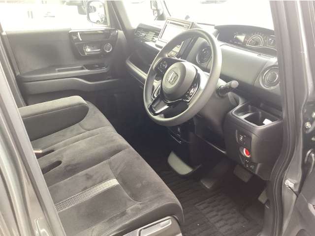 ホンダ Ｎ　ＢＯＸ カスタム ６６０ Ｌ R3年 (九州・沖縄) 99