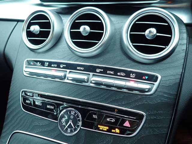 メルセデスベンツ Ｃクラス Ｃ２００　アバンギャルド　ＡＭＧライン H29年 (九州・沖縄) 99