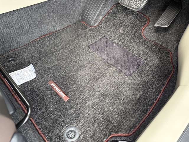 トヨタ プリウス １．８ Ｓ ツーリングセレクション マイコーデ H26年 (近畿) 99