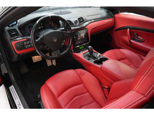 マセラティ グラントゥーリズモ スポーツ H30年 (関東) 99