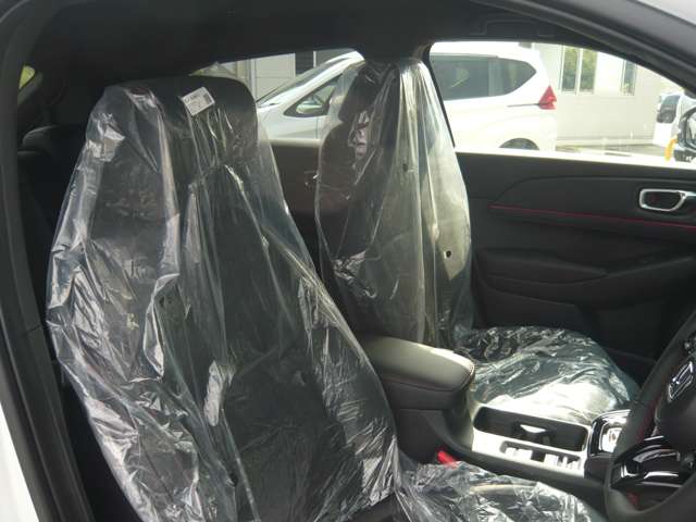 ホンダ ヴェゼル １．５ Ｅ：ＨＥＶ ＲＳ R8年 (関東) 99