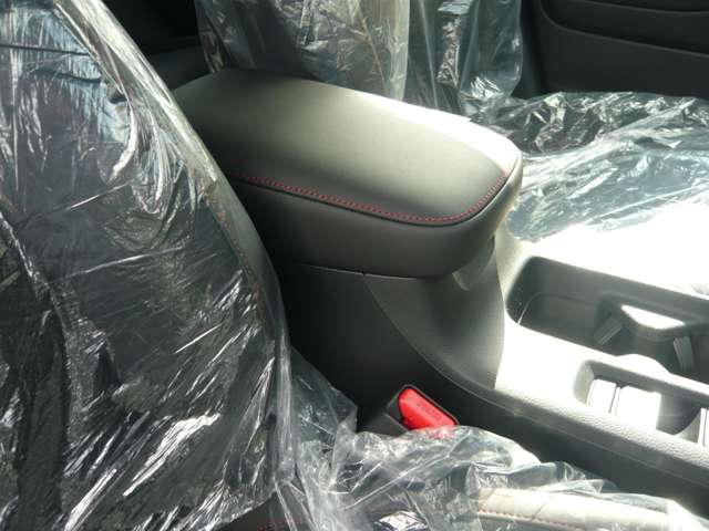 ホンダ ヴェゼル １．５ Ｅ：ＨＥＶ ＲＳ R8年 (関東) 99