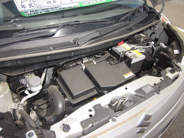 スズキ スペーシア ６６０ Ｇ スマートフォン連携ナビゲーション装着車 ４ＷＤ H25年 () 99