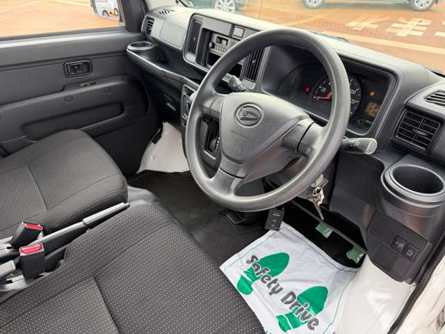 ダイハツ ハイゼットカーゴ ６６０ デラックス ハイルーフ ４ＷＤ H30年 (甲信越・北陸) 99