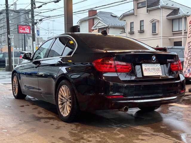 ＢＭＷ ３シリーズ ３２０ｉ　ラグジュアリー H26年 (関東) 99