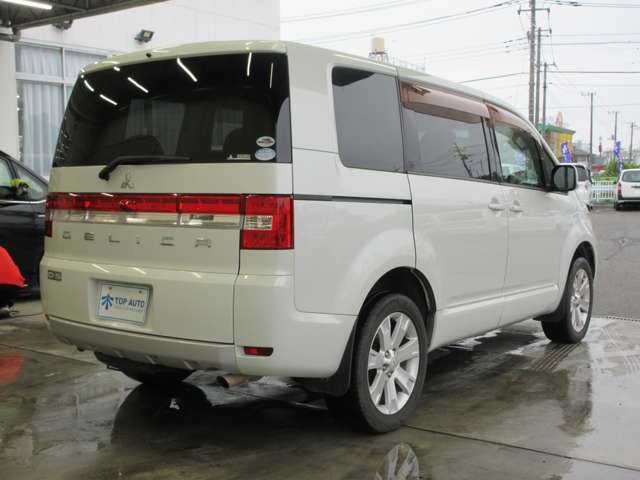 三菱 デリカ　Ｄ：５ ２．４ Ｇ ナビパッケージ ４ＷＤ H20年 () 99