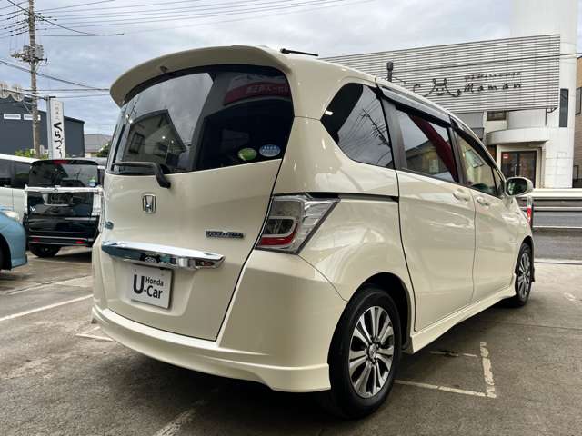 ホンダ フリード　ハイブリッド １．５ ジャストセレクション H24年 () 99