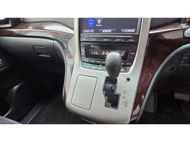 トヨタ ヴェルファイア ２．４Ｚ H26年 (関東) 99