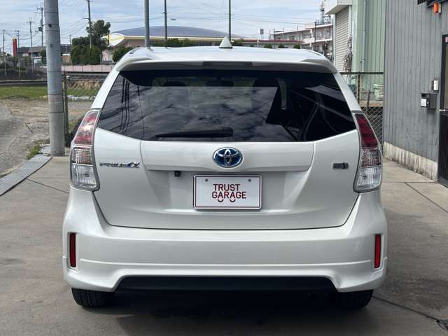 トヨタ プリウスΑ １．８ Ｓ H27年 (近畿) 99