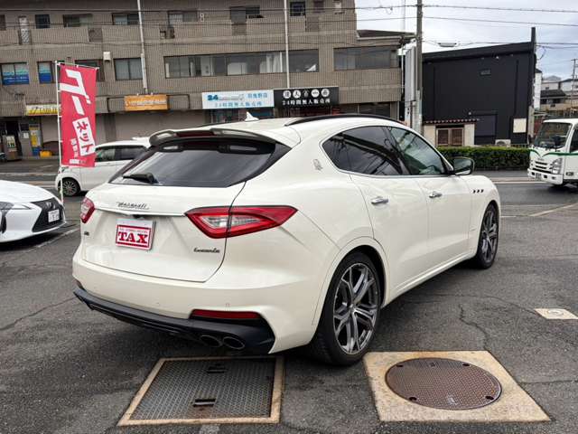 マセラティ レヴァンテ Ｓ グランスポーツ ４ＷＤ R3年 (近畿) 99