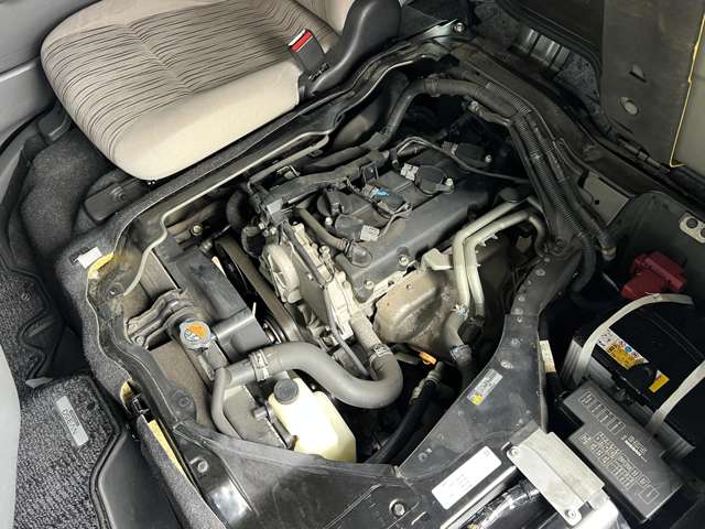 日産 ＮＶ３５０キャラバン　ワゴン ２．５ ＧＸ（オートスライドドア付） ロングボディ 低床 H28年 (近畿) 99