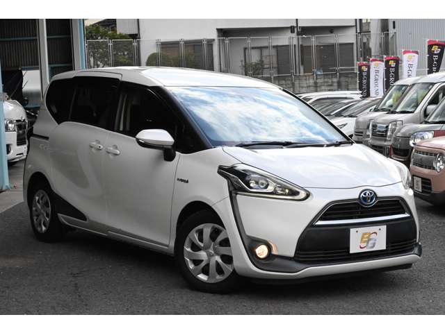トヨタ シエンタ　ハイブリッド ハイブリッド １．５ Ｇ クエロ H29年 (近畿) 99