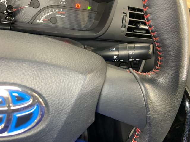 トヨタ ｉＱ １．３ １３０Ｇ ＭＴゴー レザーパッケージ H23年 (近畿) 99