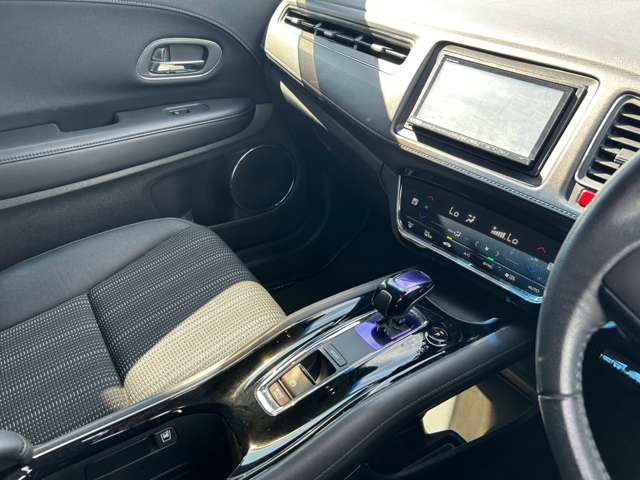 ホンダ ヴェゼル １．５ ハイブリッド Ｚ H26年 () 99