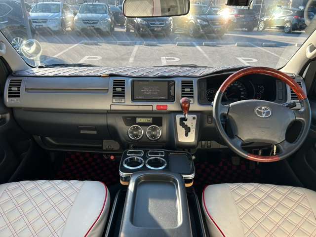 トヨタ レジアスエースバン ３．０ スーパーＧＬ ロングボディ ディーゼルターボ ４ＷＤ H23年 () 99