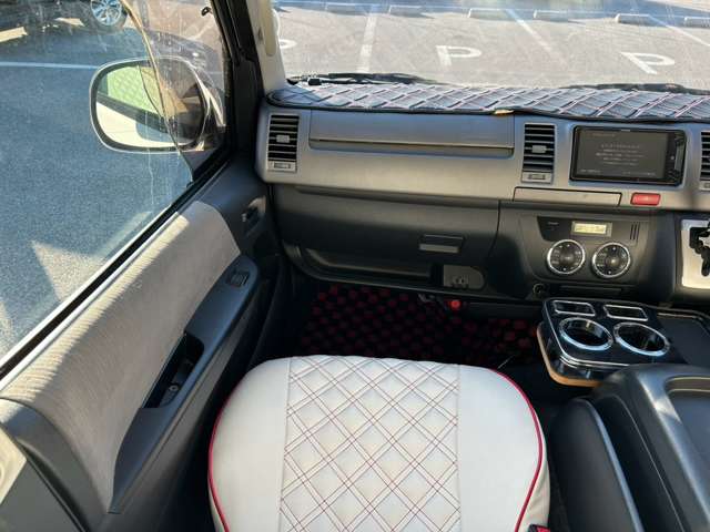 トヨタ レジアスエースバン ３．０ スーパーＧＬ ロングボディ ディーゼルターボ ４ＷＤ H23年 () 99