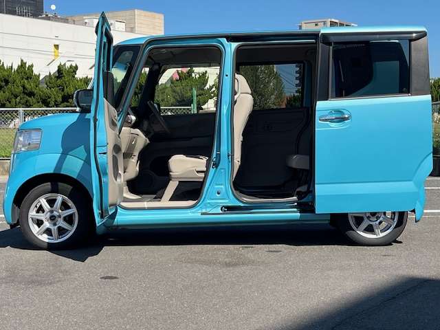 ホンダ Ｎ　ＢＯＸ ６６０ Ｇ Ｌパッケージ H27年 (中国) 99