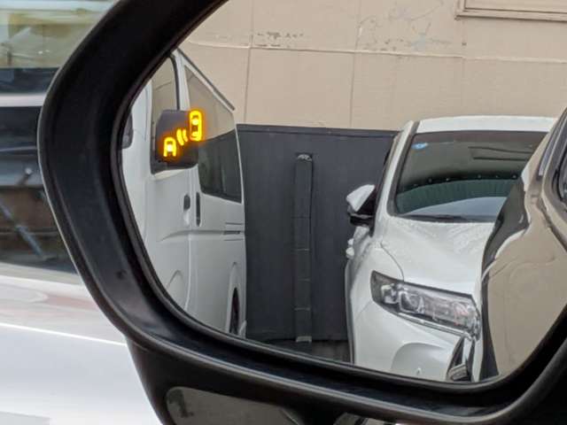 トヨタ Ｃ−ＨＲ １．２ Ｇ－Ｔ ４ＷＤ H29年 () 99