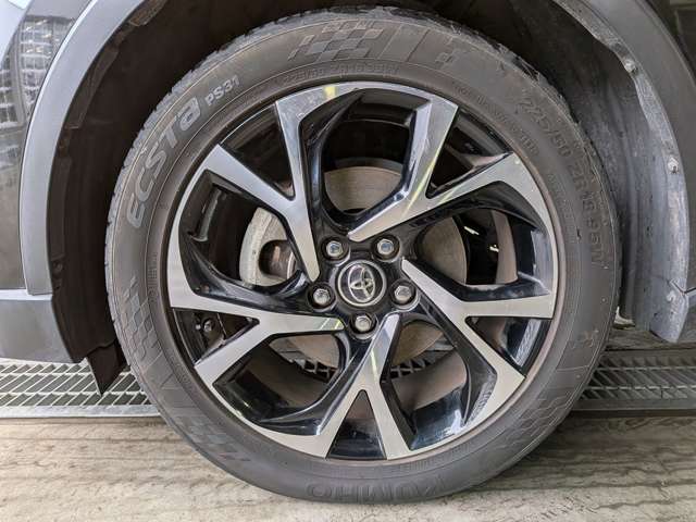 トヨタ Ｃ−ＨＲ １．２ Ｇ－Ｔ ４ＷＤ H29年 () 99