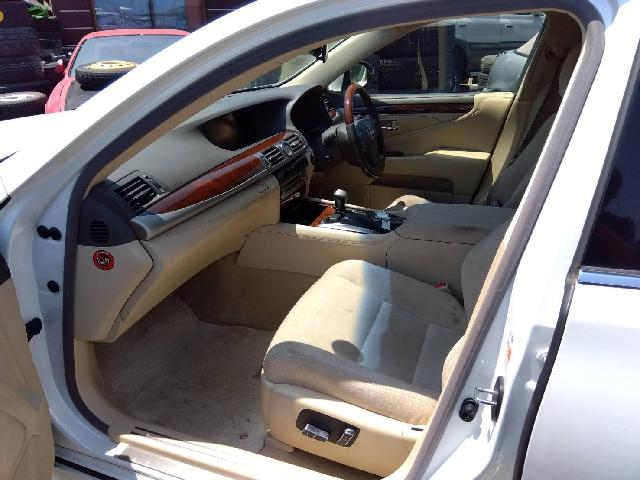 レクサス ＬＳ４６０ ４６０ H27年 (四国) 99