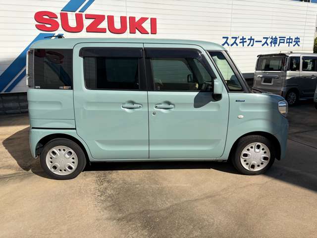 スズキ スペーシア ６６０ ハイブリッド Ｘ R4年 (近畿) 99