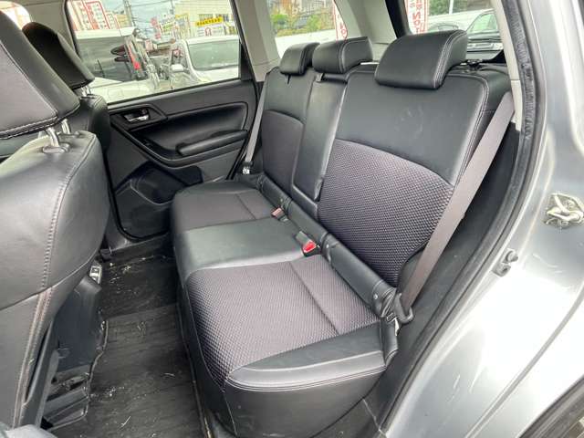 スバル フォレスター ２．０ Ｓ リミテッド ４ＷＤ H28年 (近畿) 99
