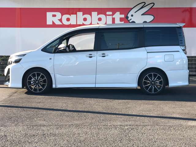 トヨタ ヴォクシー ２．０ ＺＳ ＧＲ スポーツ R1年 (近畿) 99