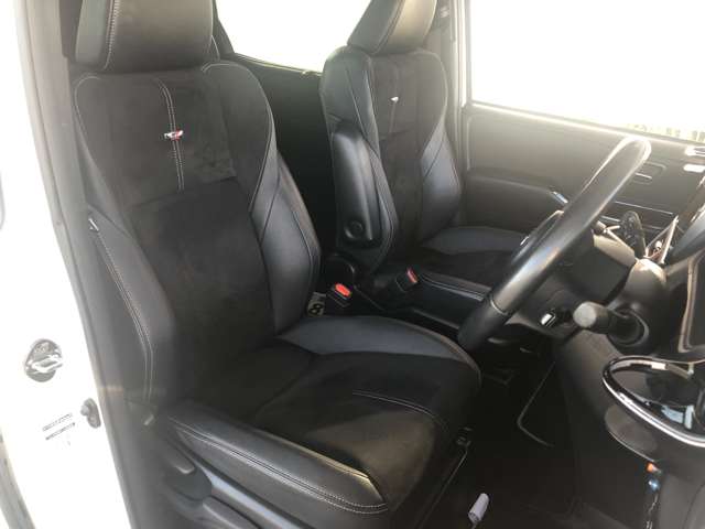 トヨタ ヴォクシー ２．０ ＺＳ ＧＲ スポーツ R1年 (近畿) 99