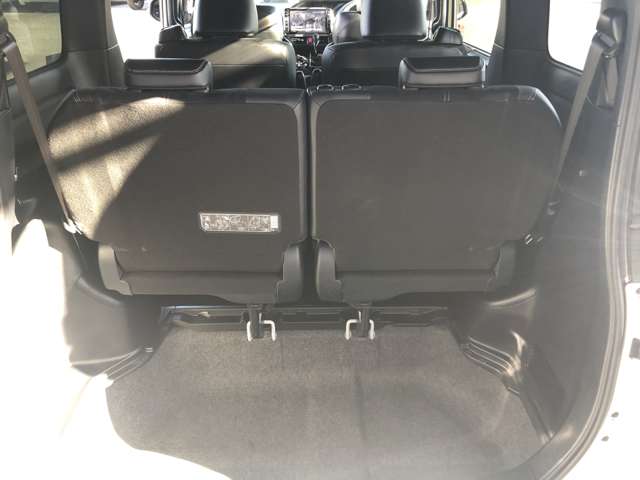 トヨタ ヴォクシー ２．０ ＺＳ ＧＲ スポーツ R1年 (近畿) 99