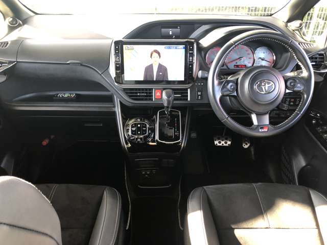 トヨタ ヴォクシー ２．０ ＺＳ ＧＲ スポーツ R1年 (近畿) 99