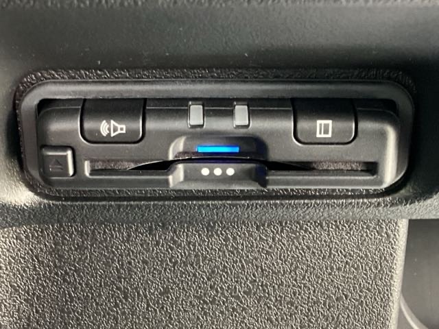 ホンダ Ｎ　ＢＯＸ カスタム ６６０ ターボ コーディネートスタイル モノトーン R8年 (近畿) 99