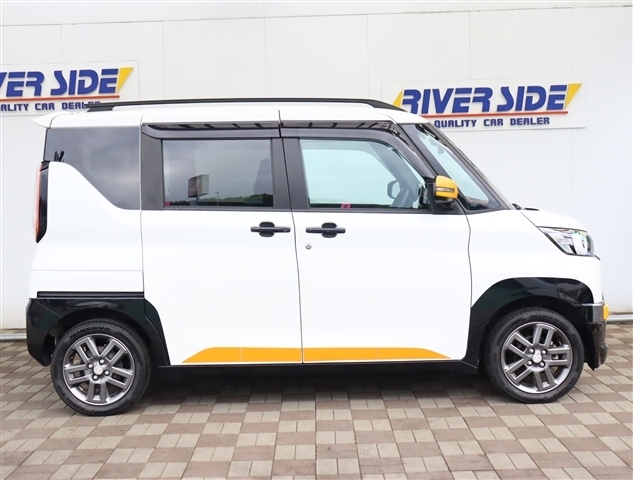 三菱 デリカ　ミニ ６６０ Ｔ プレミアム ４ＷＤ R5年 () 99