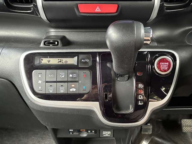 ホンダ Ｎ　ＢＯＸ ６６０ カスタムＧ Ｌパッケージ H28年 (九州・沖縄) 99