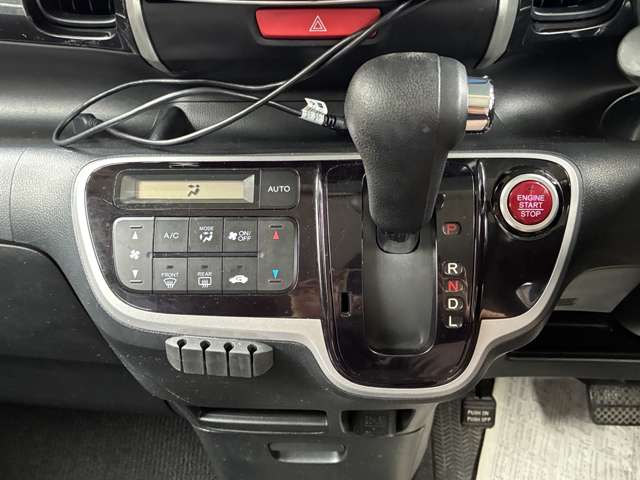 ホンダ Ｎ　ＢＯＸ ６６０ カスタムＧ Ｌパッケージ H24年 (九州・沖縄) 99