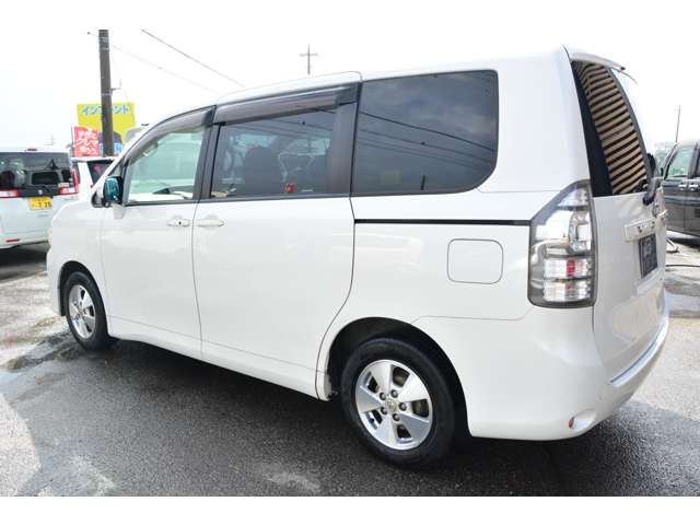 トヨタ ヴォクシー ２．０ Ｘ Ｌエディション H24年 (関東) 99