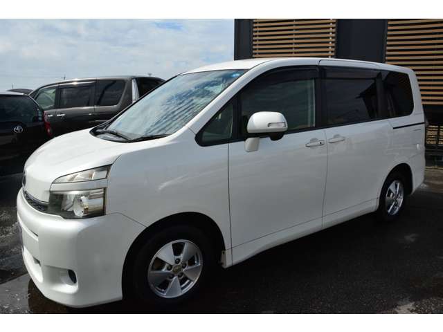 トヨタ ヴォクシー ２．０ Ｘ Ｌエディション H24年 (関東) 99