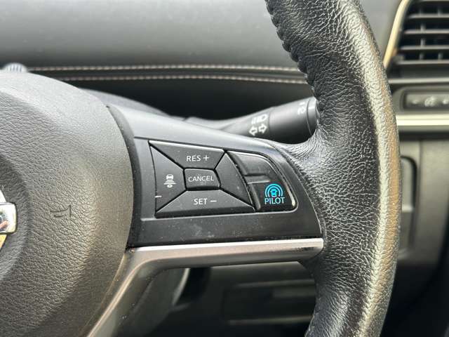 日産 セレナ ２．０ ハイウェイスター H29年 () 99
