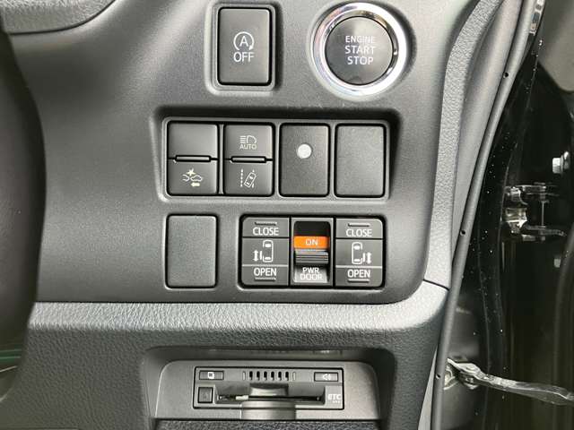 トヨタ ヴォクシー ２．０ ＺＳ H29年 (関東) 99