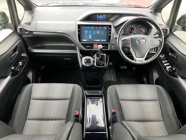 トヨタ ヴォクシー ２．０ ＺＳ H29年 (関東) 99