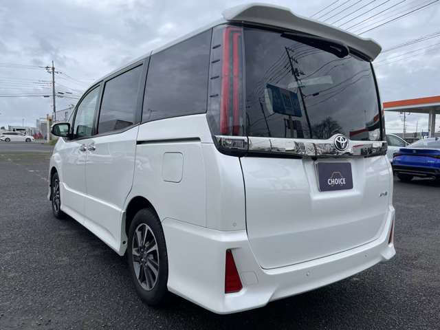 トヨタ ノア ２．０ ＳＩ ＷＸＢＩＩ R2年 (関東) 99